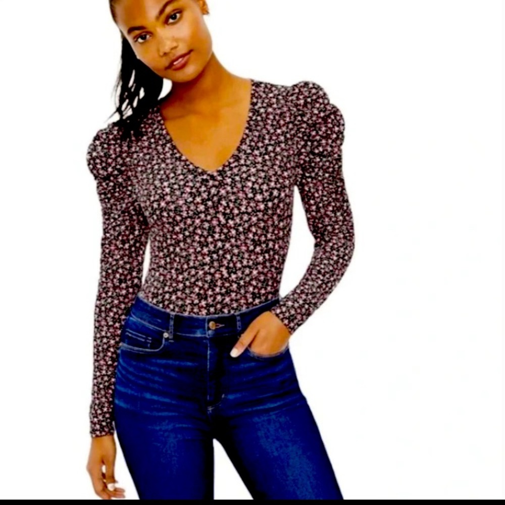 LOFT V-neck long sleeve top
